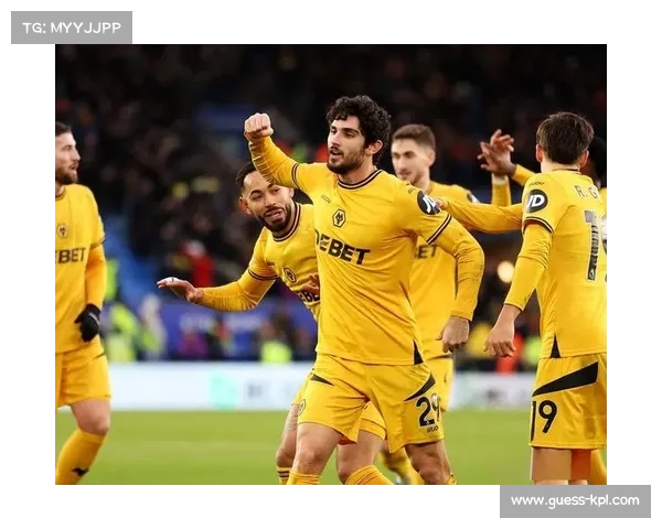 狼队攻防瘫痪，曼联客场优势明显